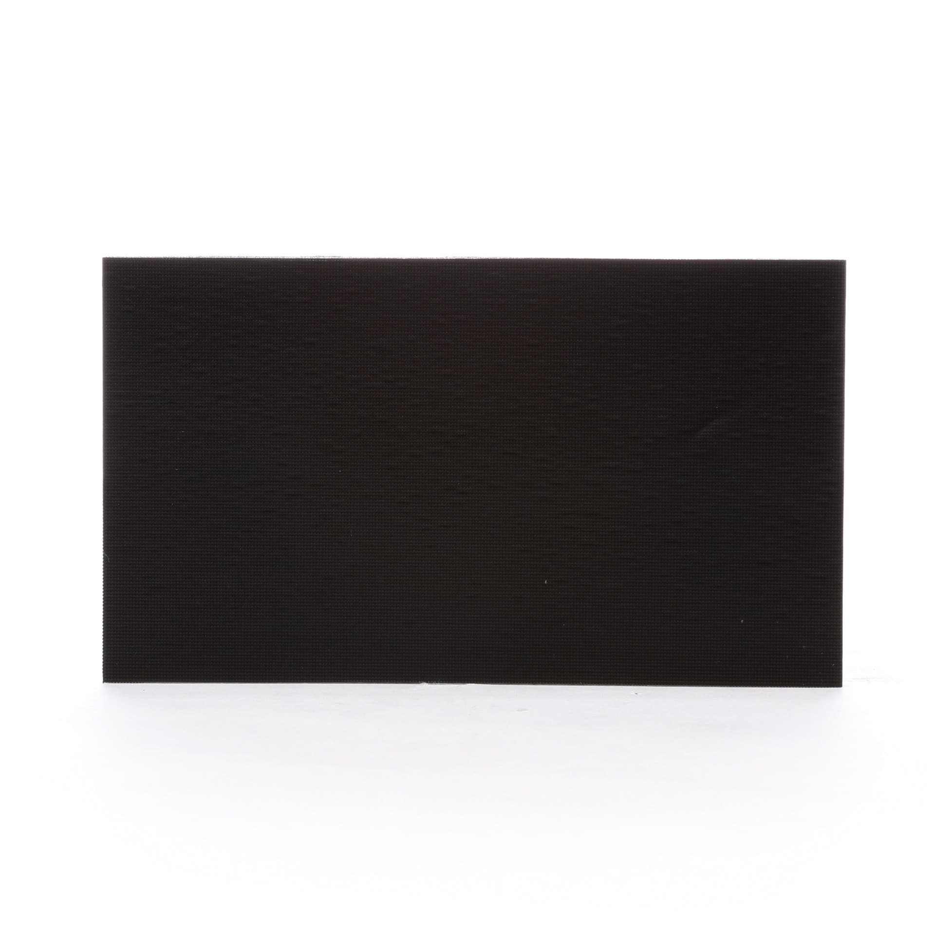 3M70-00045570