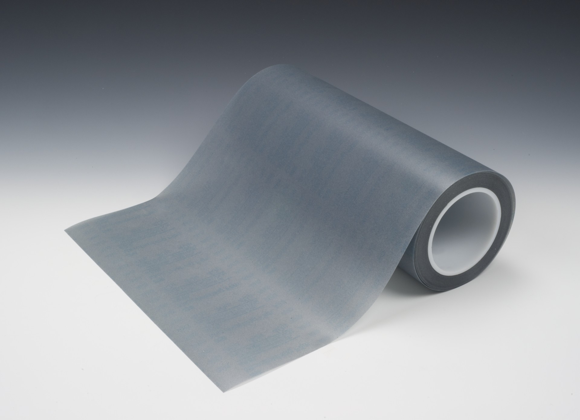 3M Microfinishing Film Roll, 468L, 100 micron, 17 3/4 in x 150 ft x 3 in (450.9 mm x 45.7 m x 76.2 mm)