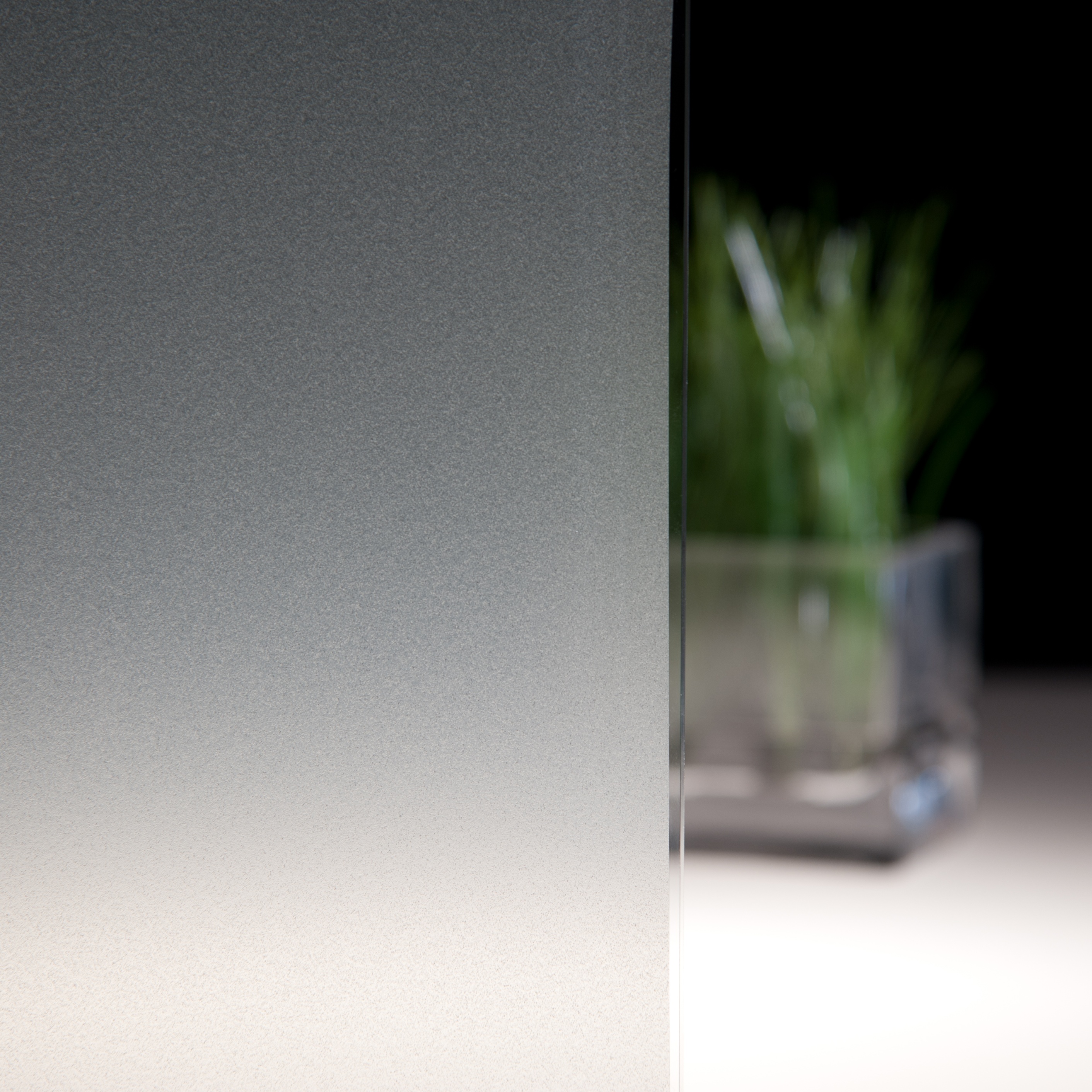 3M Crystal Glass Finishes, 7725SE-324, frosted crystal, 36 in x 50 yd (914.4 mm x 45.7 m)